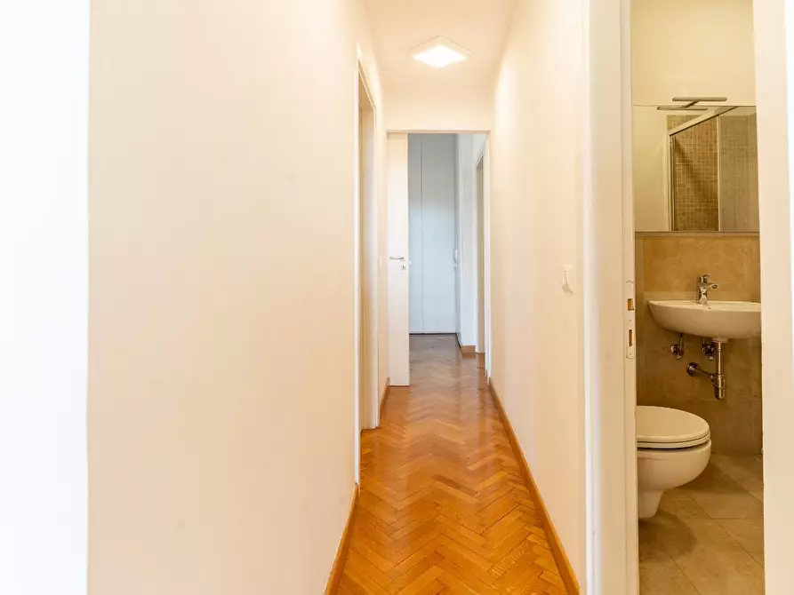 Immagine 11 di Appartamento in affitto  a Firenze