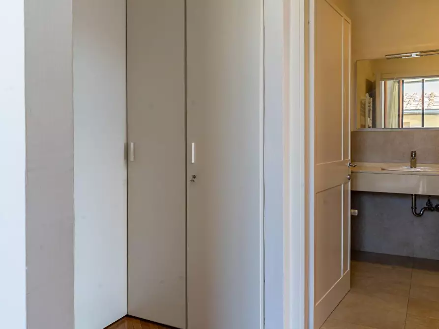 Immagine 18 di Appartamento in affitto  a Firenze