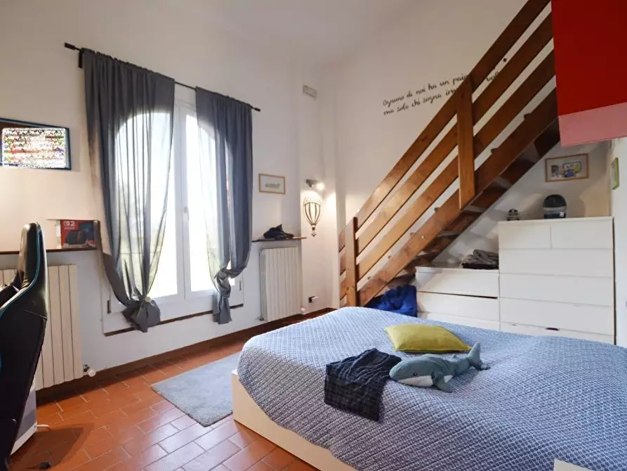 Immagine 16 di Appartamento in vendita  a Lucca