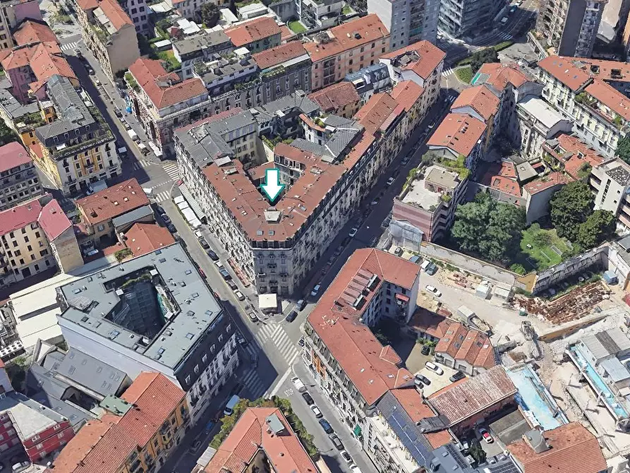 Immagine 2 di Appartamento in vendita  a Milano