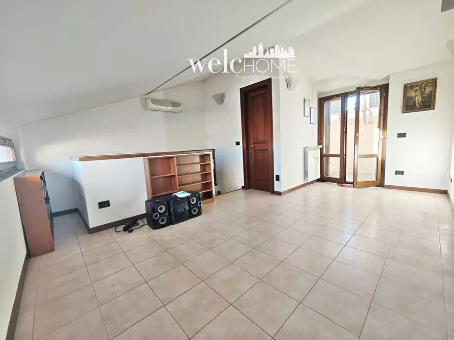 Immagine 13 di Appartamento in vendita  a Prato
