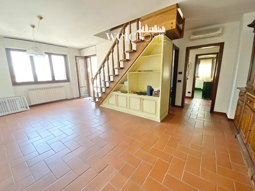 Immagine 4 di Appartamento in vendita  a Prato
