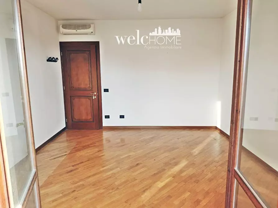 Immagine 8 di Appartamento in vendita  a Prato