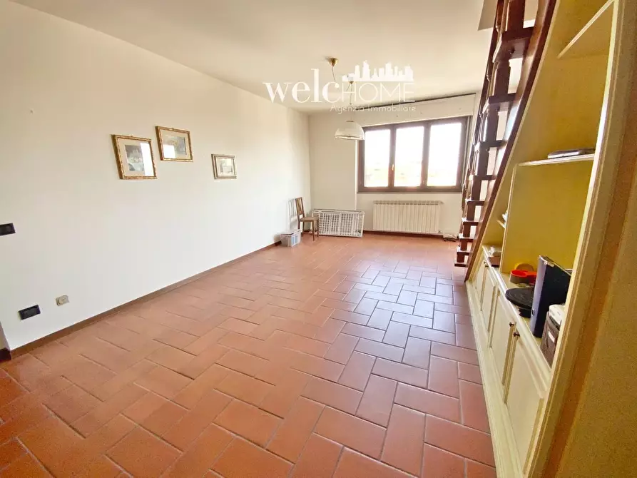 Immagine 22 di Appartamento in vendita  a Prato