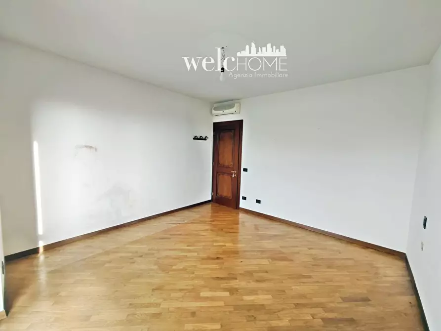 Immagine 9 di Appartamento in vendita  a Prato