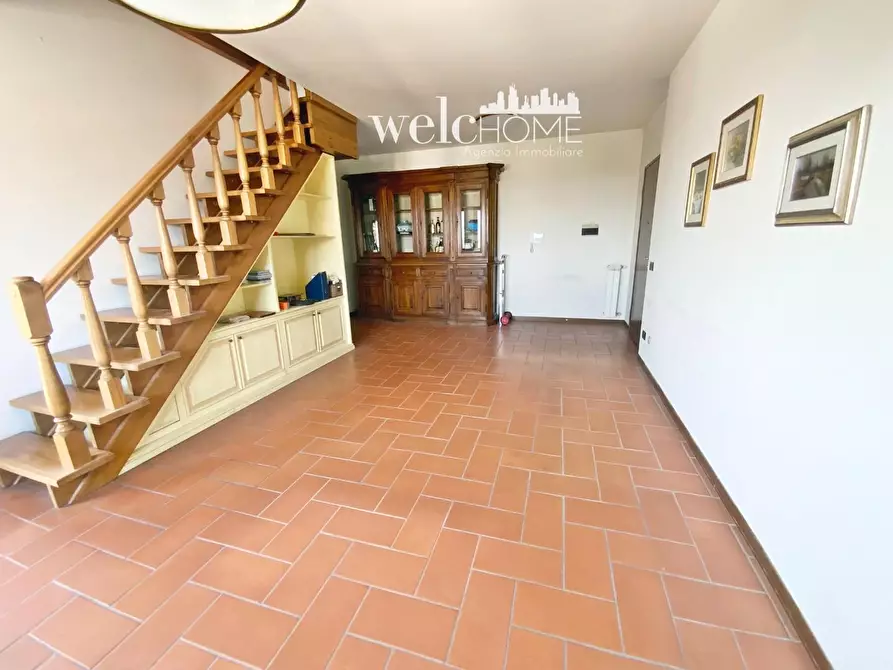 Immagine 2 di Appartamento in vendita  a Prato