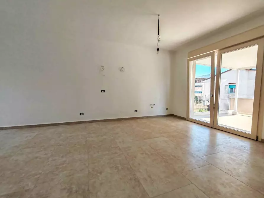 Immagine 2 di Appartamento in vendita  a Cascina