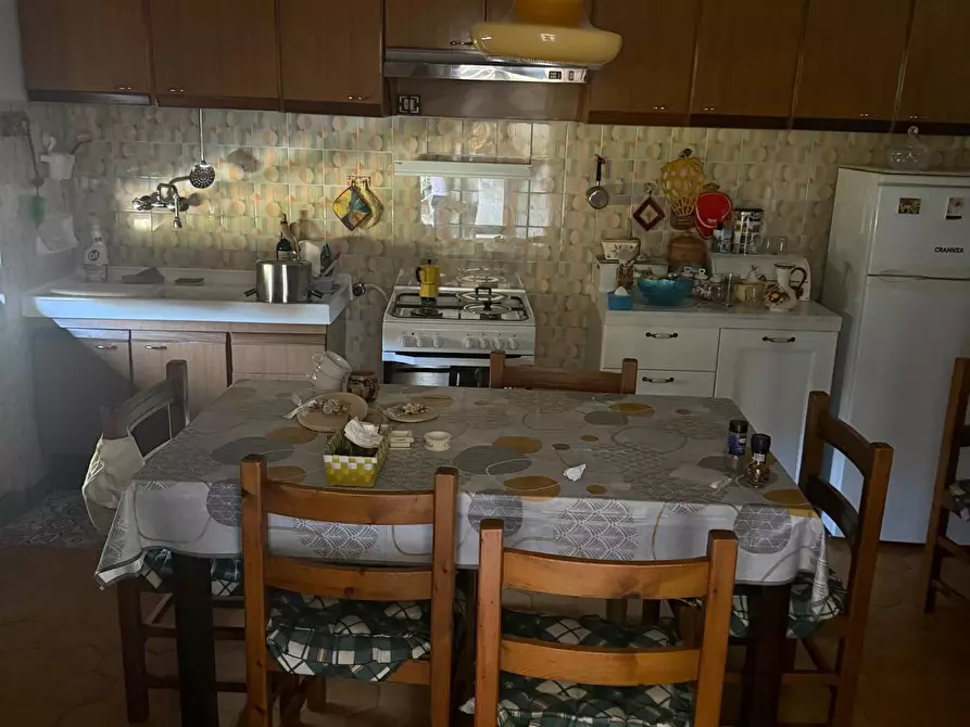 Immagine 7 di Casa indipendente in vendita  a Ortonovo