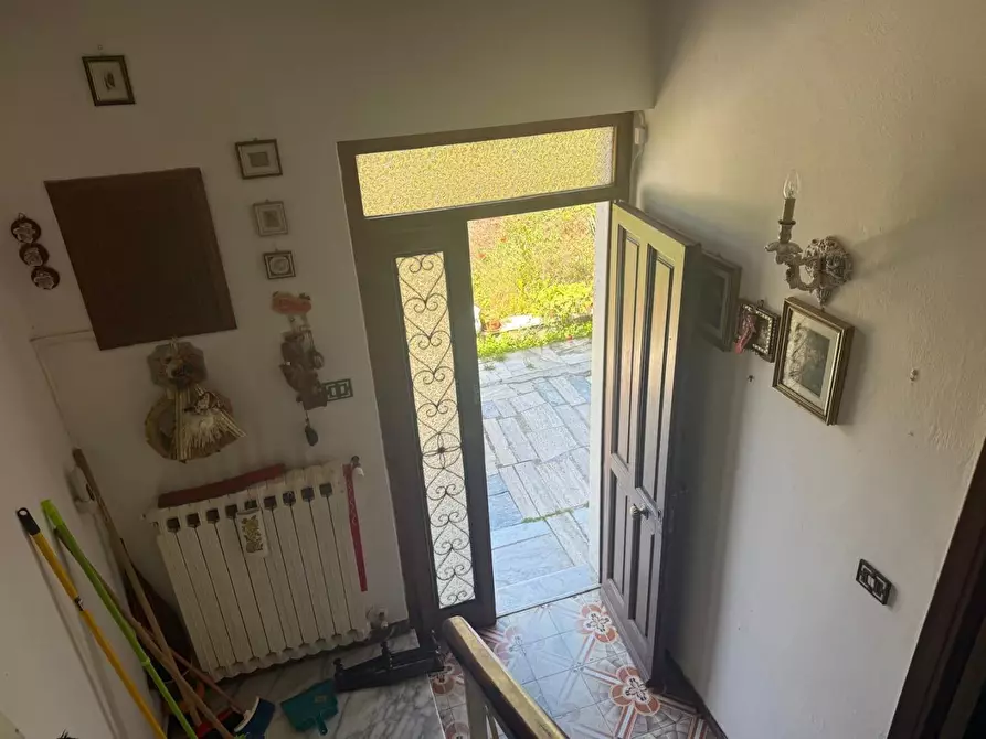 Immagine 5 di Casa indipendente in vendita  a Ortonovo