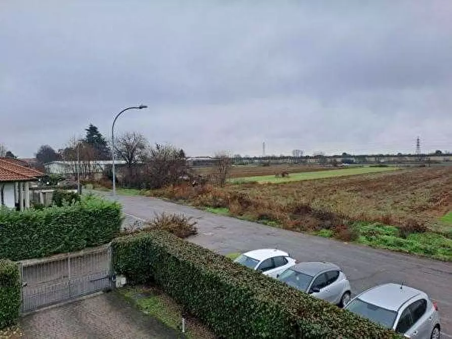 Immagine 4 di Appartamento in vendita  a Marcallo Con Casone