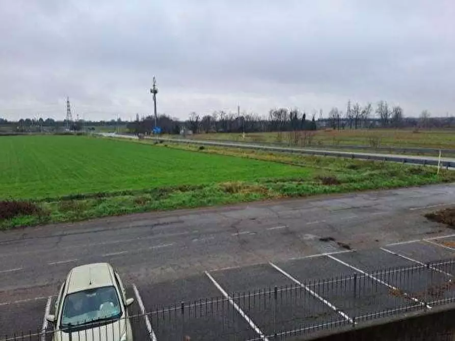 Immagine 10 di Appartamento in vendita  a Marcallo Con Casone