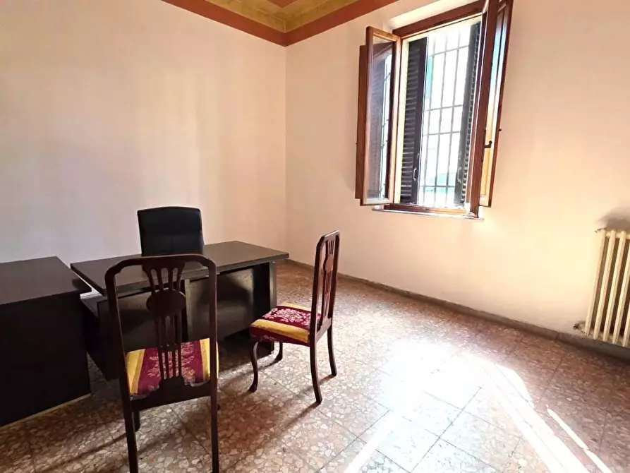 Immagine 3 di Ufficio in affitto  a Santa Croce Sull'arno