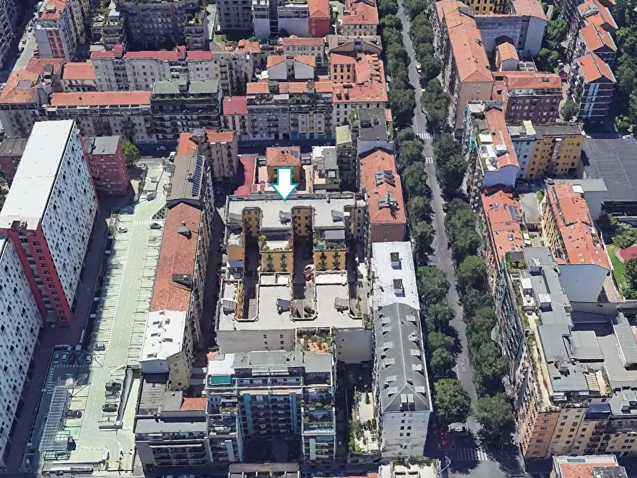 Immagine 2 di Appartamento in vendita  a Milano