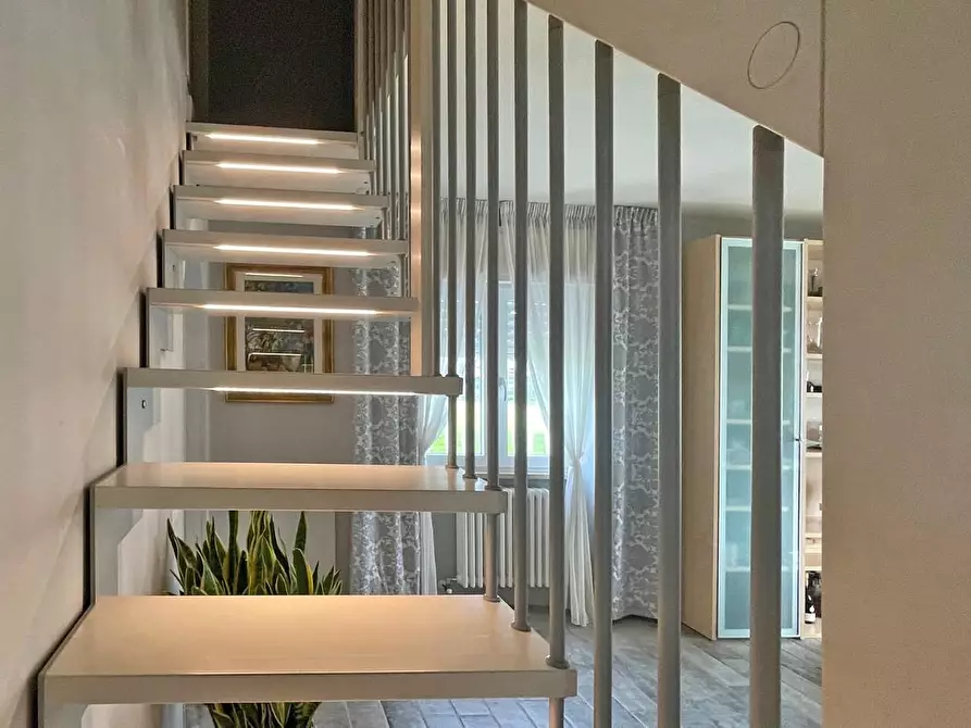 Immagine 26 di Villa in vendita  a Lucca