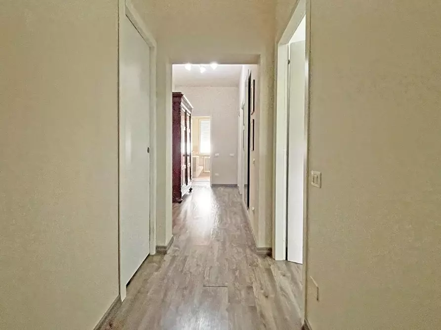 Immagine 28 di Villa in vendita  a Lucca