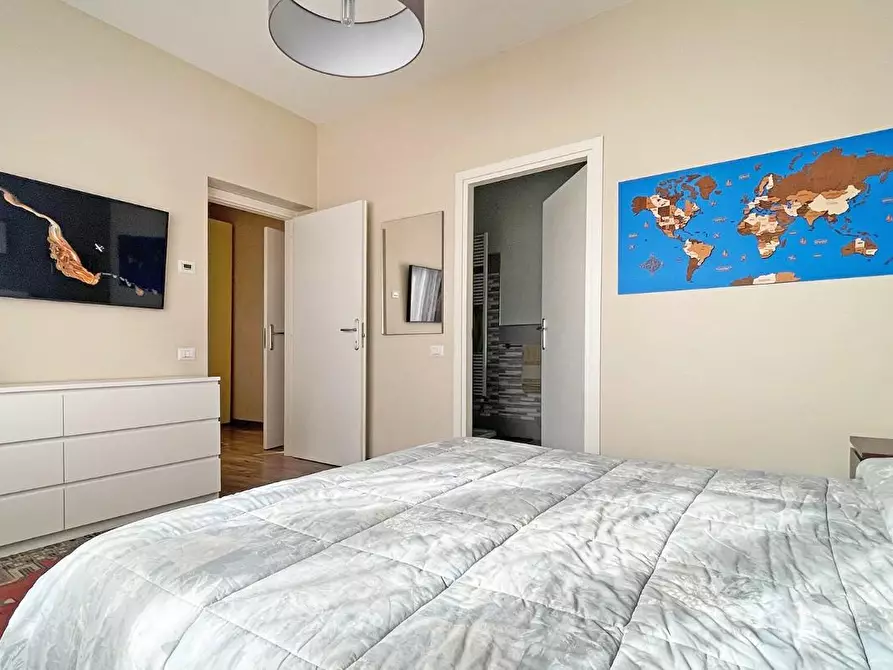 Immagine 44 di Villa in vendita  a Lucca