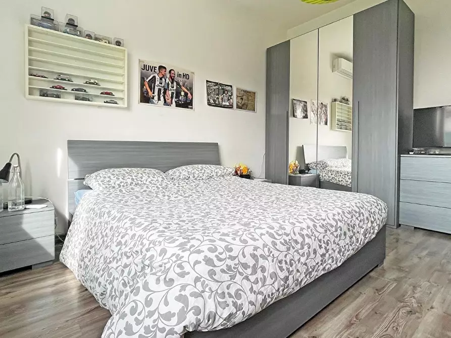 Immagine 38 di Villa in vendita  a Lucca