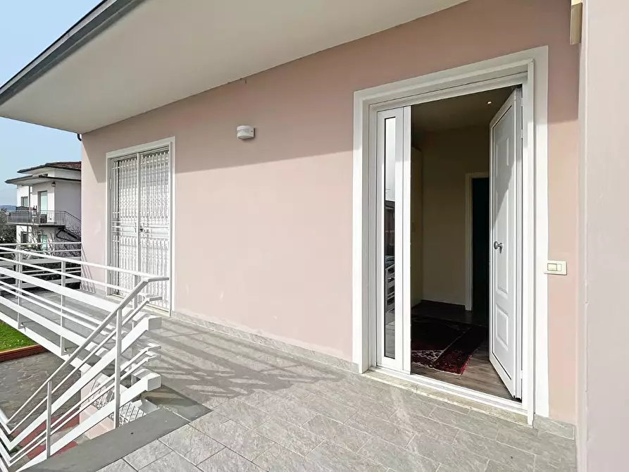 Immagine 55 di Villa in vendita  a Lucca