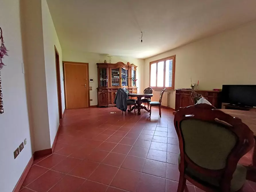 Immagine 2 di Appartamento in vendita  a Empoli