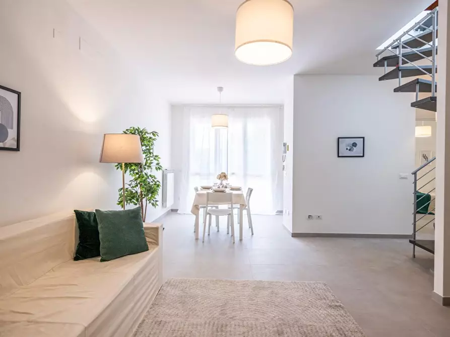Immagine 8 di Appartamento in vendita  a Cascina