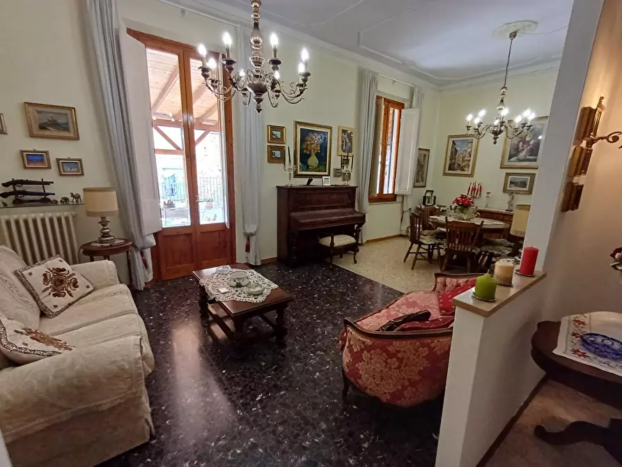 Immagine 2 di Appartamento in vendita  a Empoli