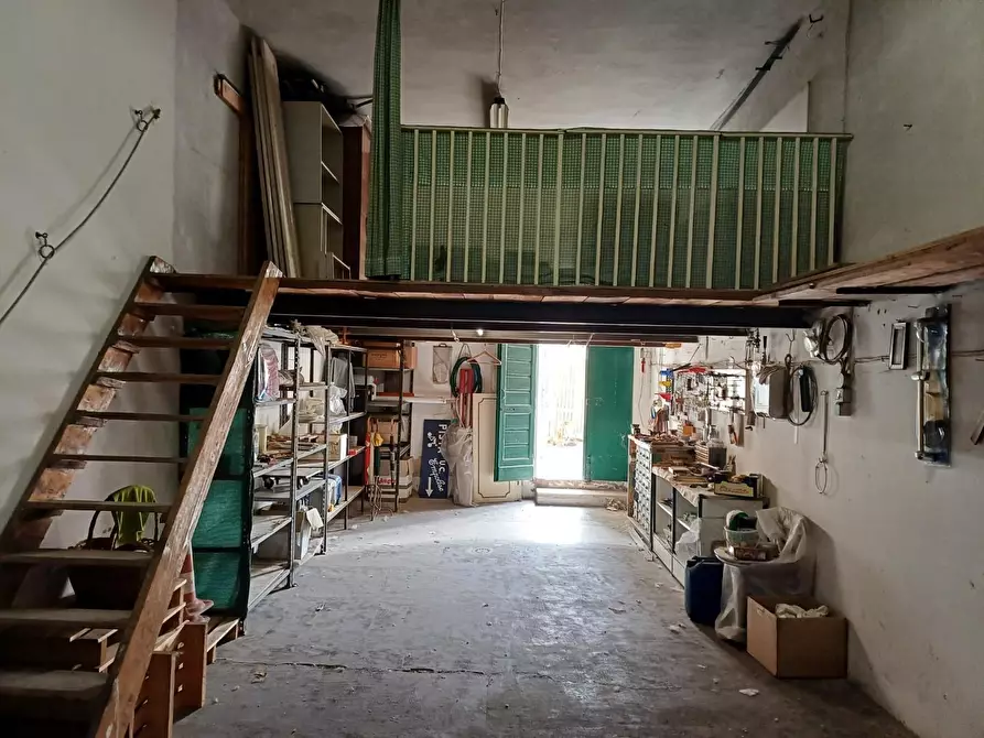 Immagine 16 di Appartamento in vendita  a Empoli