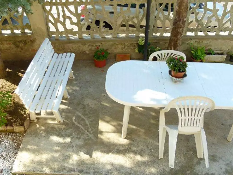 Immagine 3 di Villa in vendita  a Crespina Lorenzana