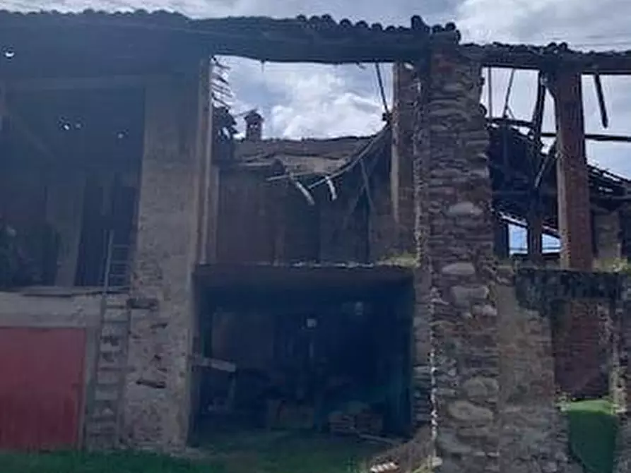 Immagine 9 di Casa indipendente in vendita  a Fontaneto D'agogna
