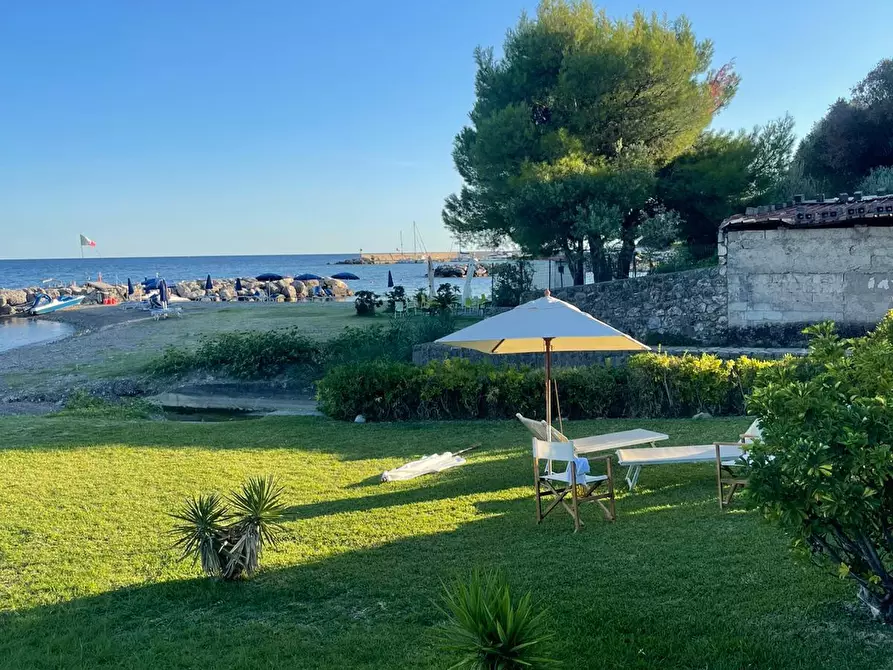 Immagine 52 di Villa in vendita  a San Giovanni A Piro