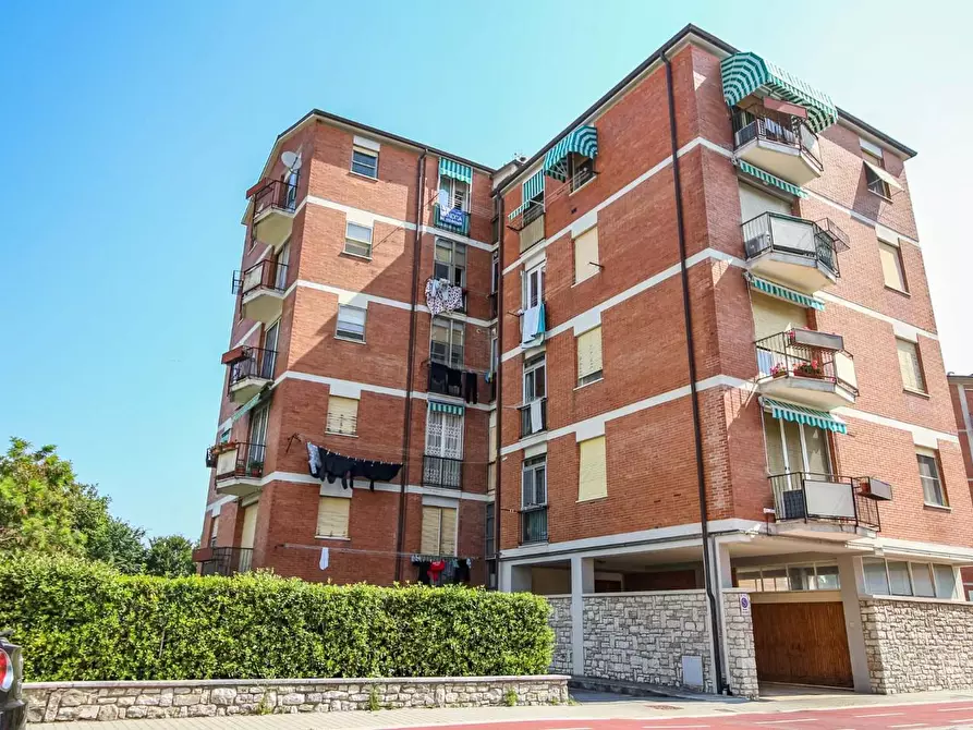 Immagine 38 di Appartamento in vendita  a Pisa