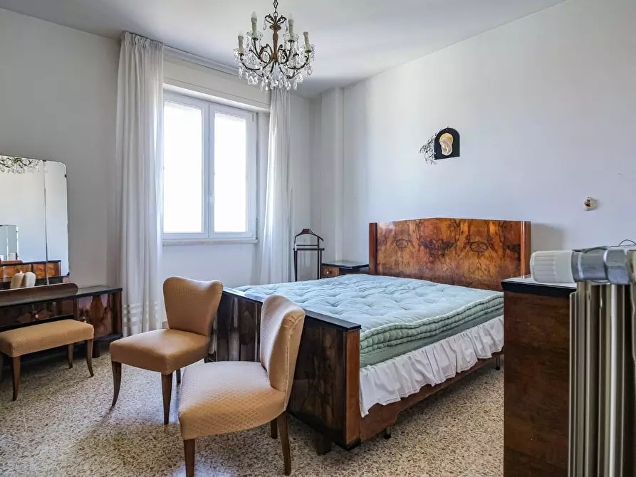 Immagine 28 di Appartamento in vendita  a Pisa