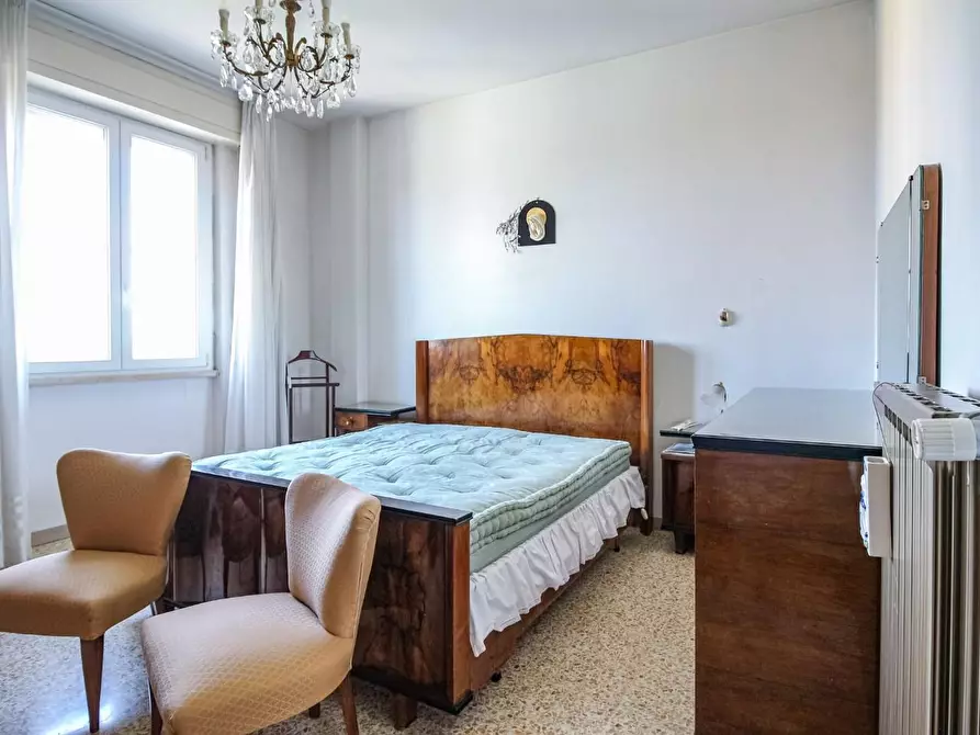 Immagine 23 di Appartamento in vendita  a Pisa