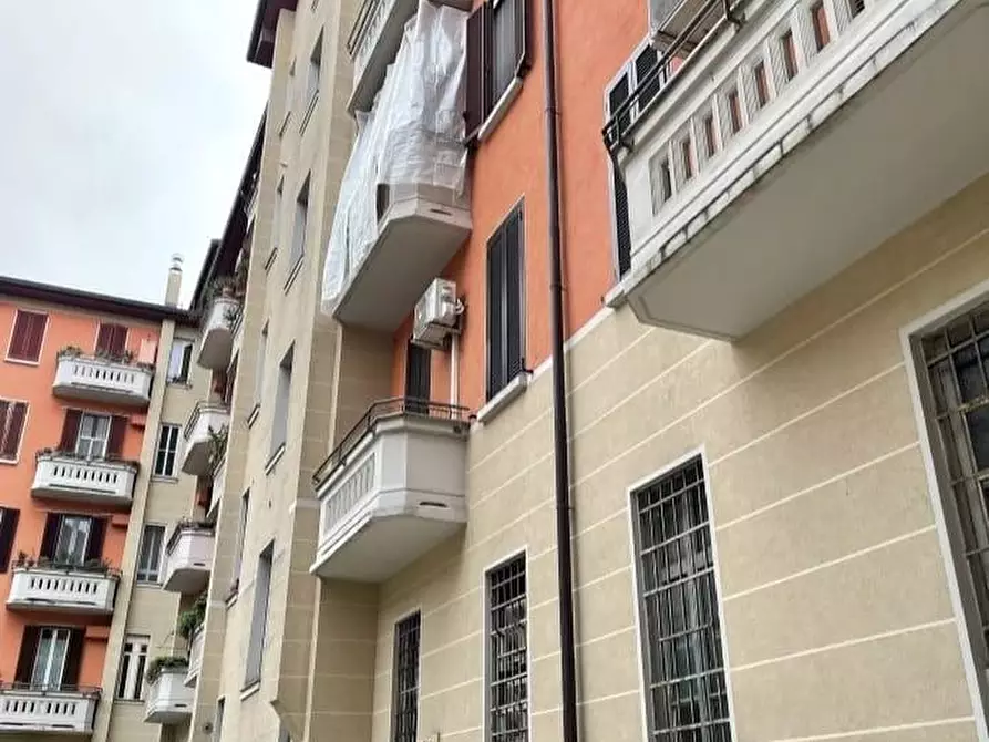 Immagine 10 di Appartamento in vendita  a Milano