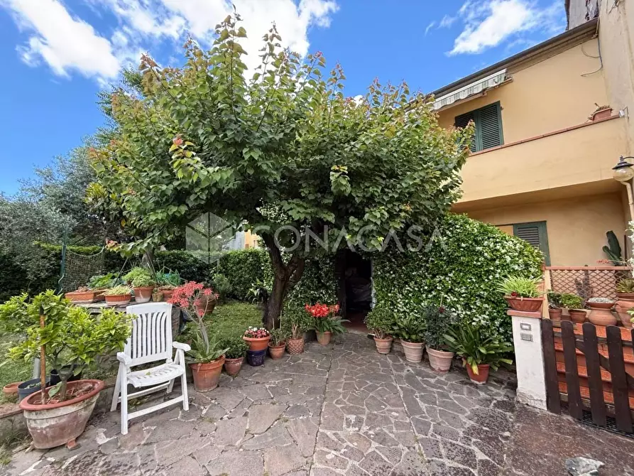 Immagine 29 di Appartamento in vendita  a Bientina