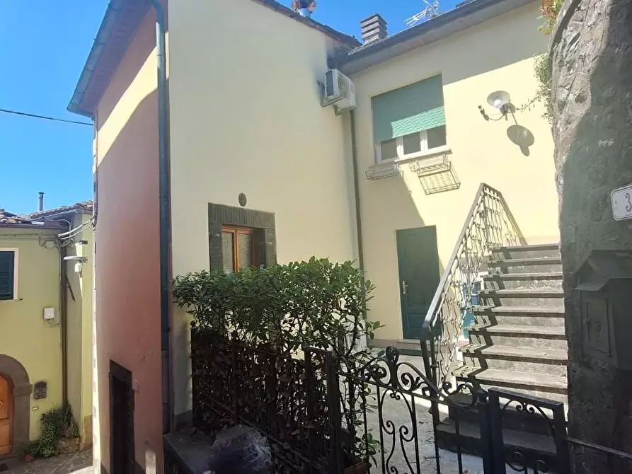 Immagine 3 di Terratetto in vendita  a Borgo A Mozzano