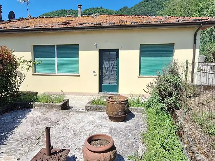 Immagine 2 di Terratetto in vendita  a Borgo A Mozzano