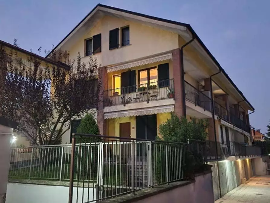 Immagine 1 di Appartamento in vendita  a Landriano