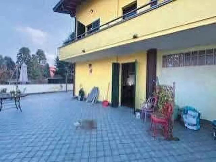 Immagine 2 di Villetta a schiera in vendita  a Arluno