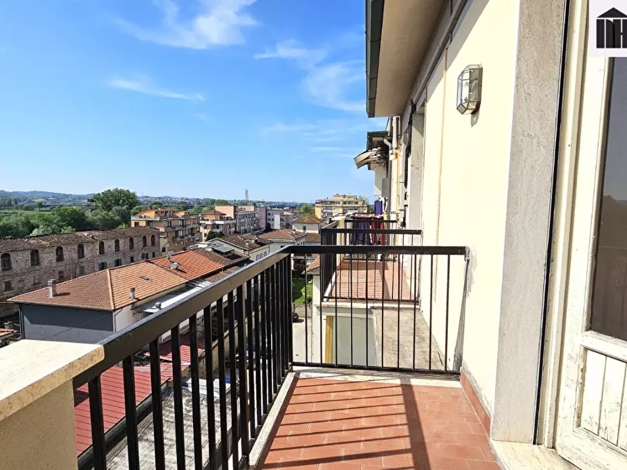 Immagine 12 di Appartamento in vendita  a Santa Croce Sull'arno