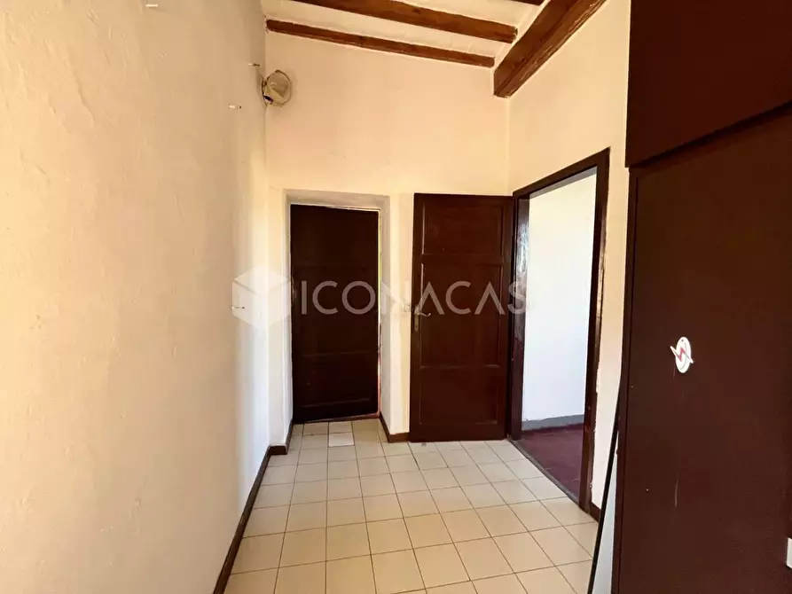 Immagine 2 di Appartamento in vendita  a Buti