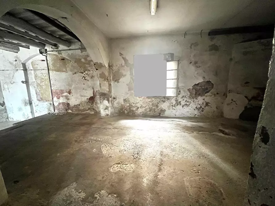 Immagine 6 di Magazzino in vendita  a Montelupo Fiorentino