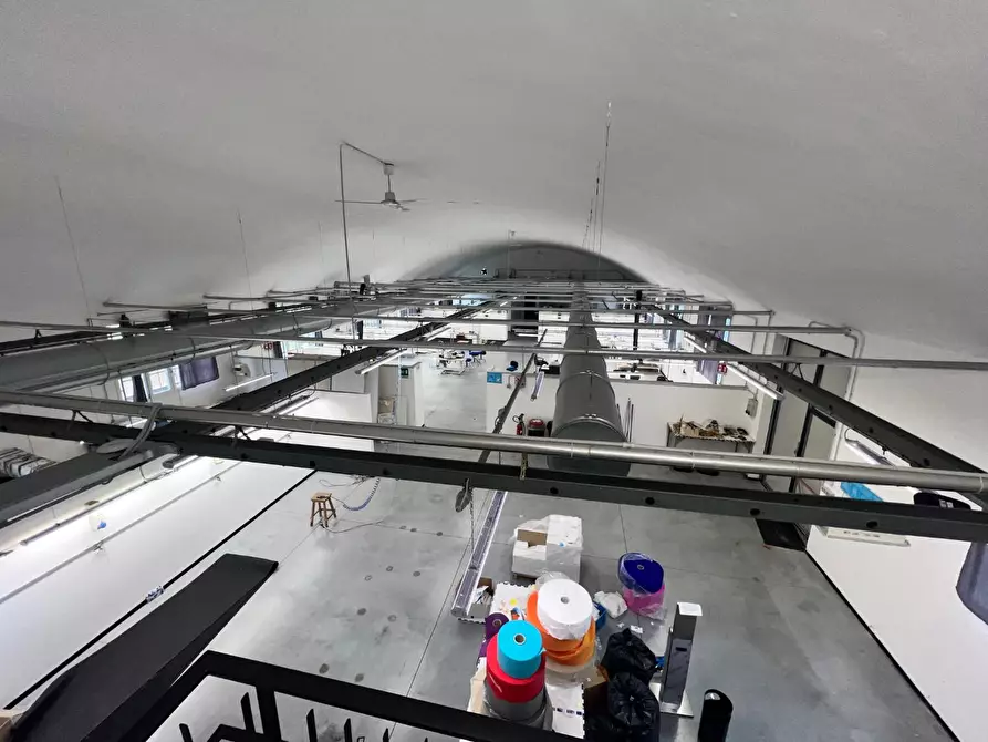 Immagine 18 di Capannone industriale in vendita  a Montelupo Fiorentino