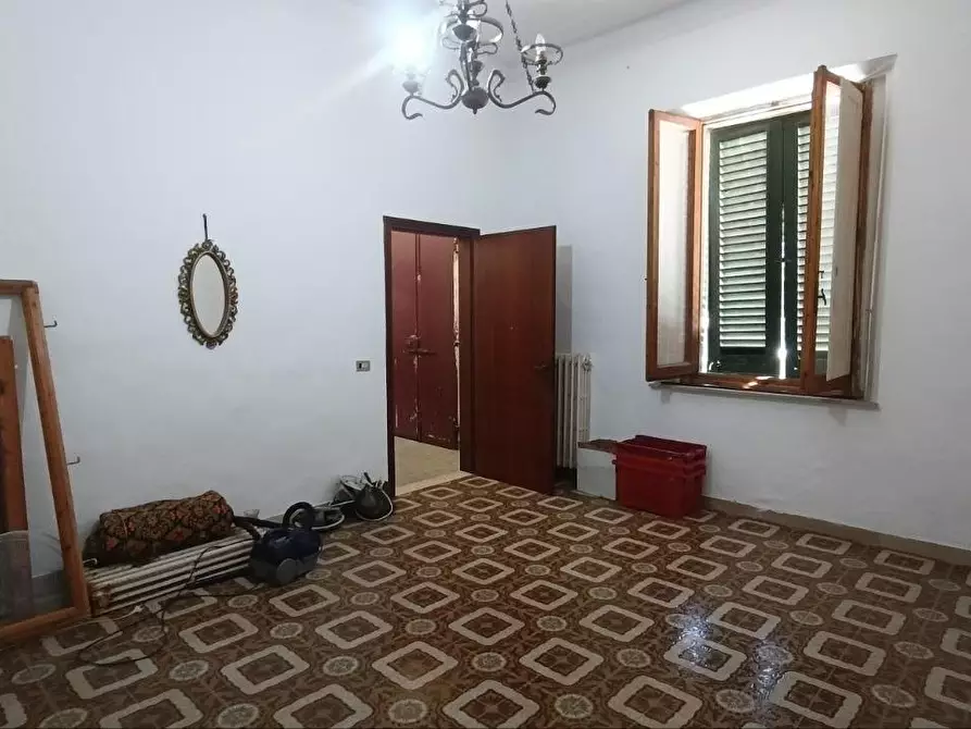 Immagine 4 di Porzione di casa in vendita  a Vinci