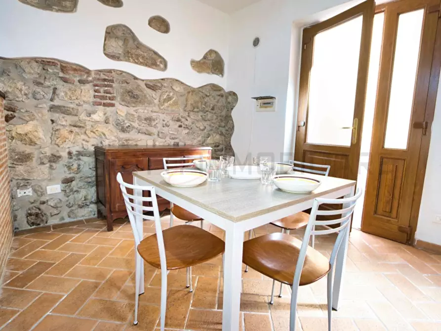 Immagine 2 di Appartamento in vendita  a Piombino