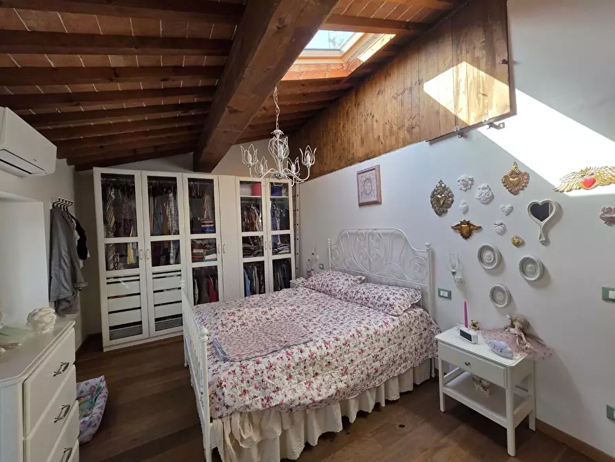 Immagine 27 di Appartamento in vendita  a Collesalvetti