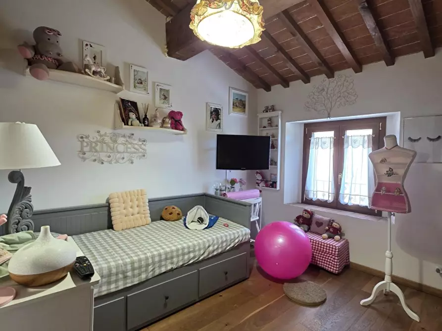 Immagine 42 di Appartamento in vendita  a Collesalvetti