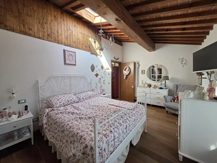 Immagine 25 di Appartamento in vendita  a Collesalvetti