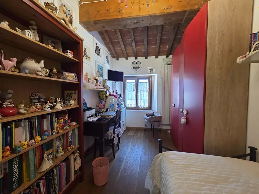 Immagine 45 di Appartamento in vendita  a Collesalvetti