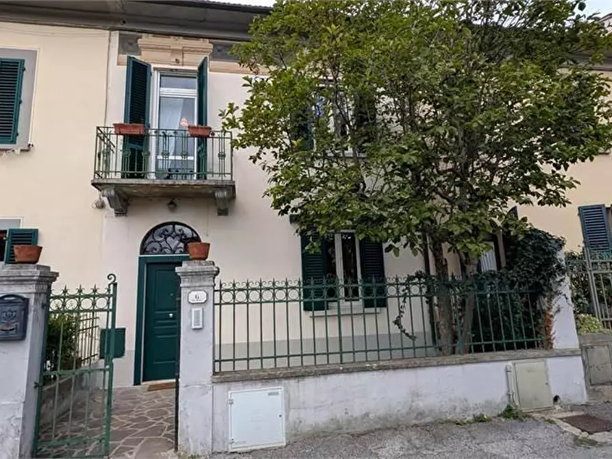 Immagine 1 di Terratetto in vendita  a Pistoia
