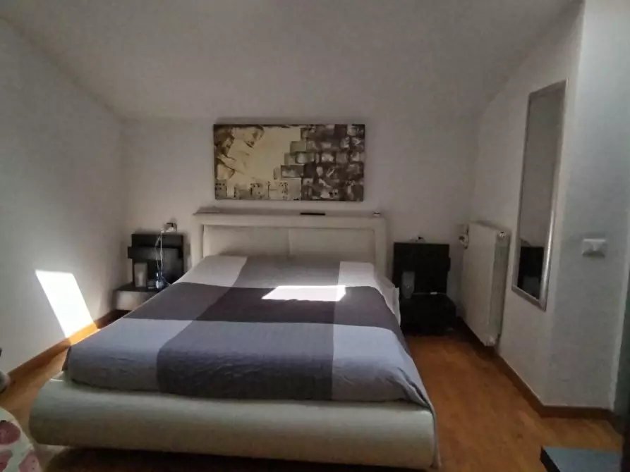 Immagine 22 di Appartamento in vendita  a Livorno
